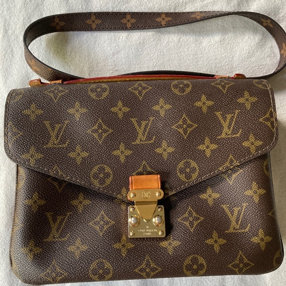 Louis Vuitton Pochette Métis Crossbody Shoulder Bag - Picture 1 of 12